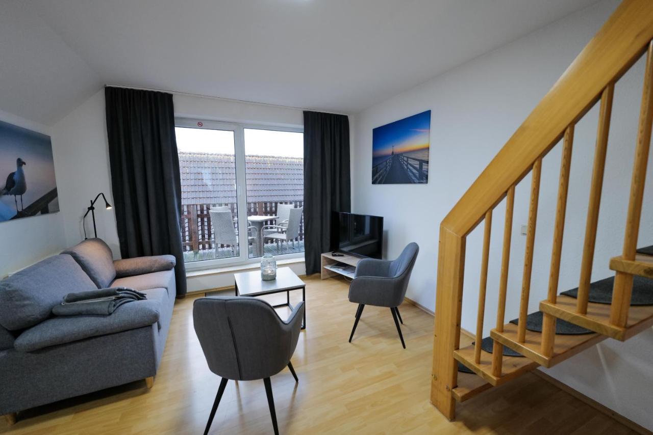 Ferienwohnungen Meerfarbig Zingst - Haustierfrei -Terrasse Mit Strandkorb Oder Balkon - E-Ladesaeule - Parkplatz - Wlan - Fahrradschuppen - Waschtrockner - Ruhig Und Zentral - Nichtraucher Esterno foto